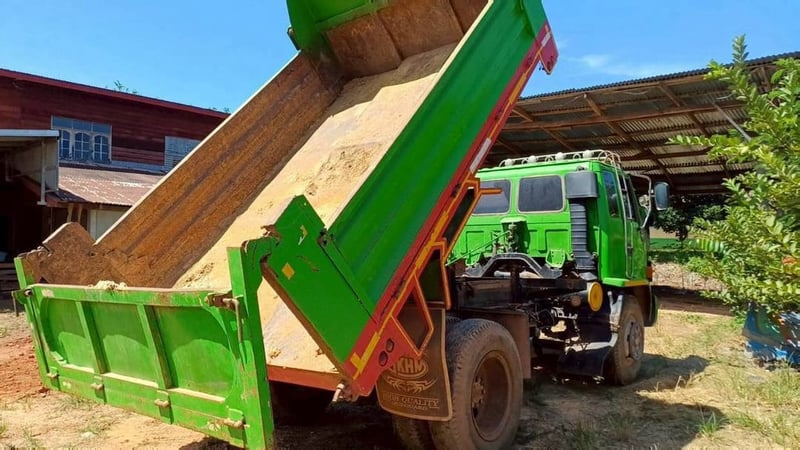 ขาย 295,000 รถ 6 ล้อดั้ม ISUZU ROCKY 175 TUTBO เครื่องดี คัสซีสวย รถสวยพร้อมใช้ ทะเบียนขาด3ปี ชุดโอนครบ  