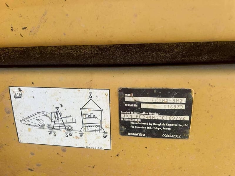 ขาย 790,000 KOMATSU  pc 200-8 mo จอเหลือง กล้องหลัง ไฟฟ้าครบ เครื่องดี ปั้มแรง เอวแน่น ช่วงล่างสวย เอกสารแจ้งจำหน่าย รถพร้อมใช้งาน สนใจติดต่อได้ครับ 090-772-3710 090-772-3708