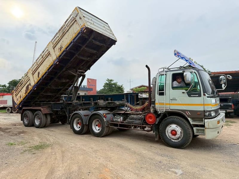 ขาย 265,000 หัวลาก HINO FN3MKLA 240 แรง 2 เพลา มีระบบยกดั้ม รถพร้อมใช้งาน เอกสารพร้อมโอน (เฉพาะหัว)