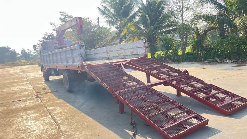 ขาย 395,000 รถ 6 ล้อติดเครน HINO FC3J 165 แรง ปี 40 รถเครื่องเกียร์ดี คัสซีสวย พร้อมใช้งาน ติดเครน TADANO 3ตันท้องวี มีบันไดท้ายขึ้นรถได้ 
