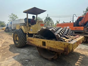 #ขาย 695,000 รถบด 10 ตัน เล่มทะเบียน SAKAI SV 500 TF 2 เพลา เครื่องดี ปั้มสั่นแรง เอวแน่น เล่มทะเบียนพร้อมโอน รถสวยพร้อมใช้งาน #ขาย 695,000 รถบด 10 ตัน เล่มทะเบียน SAKAI SV 500 TF 2 เพลา เครื่องดี ปั้มสั่นแรง เอวแน่น เล่มทะเบียนพร้อมโอน รถสวยพร้อมใช้งาน