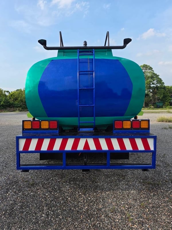 ขาย 1,090,000 รถ 10 ล้อบรรทุกน้ำ HINO MEGA 344 ปี 58 หัวบาง ยางดี ครีชซีสวย พร้อมปั้มดูด สเปร์น้ำล่างบน ขาย 1,090,000 รถ 10 ล้อบรรทุกน้ำ HINO MEGA 344 ปี 58 หัวบาง ยางดี ครีชซีสวย พร้อมปั้มดูด สเปร์น้ำล่างบน