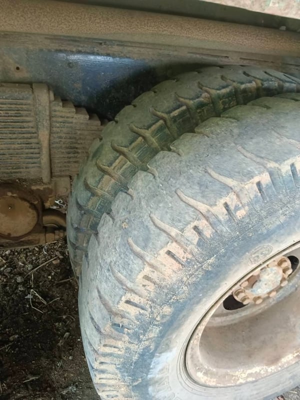 ขาย 155,000 รถ 10 ดั้มคอกเกบตร HINO KT 925 เครื่องดี EH 700 เพลาเดียว ครัชซีสวย เล่มทะเบียน ภาษีขาดเกิน