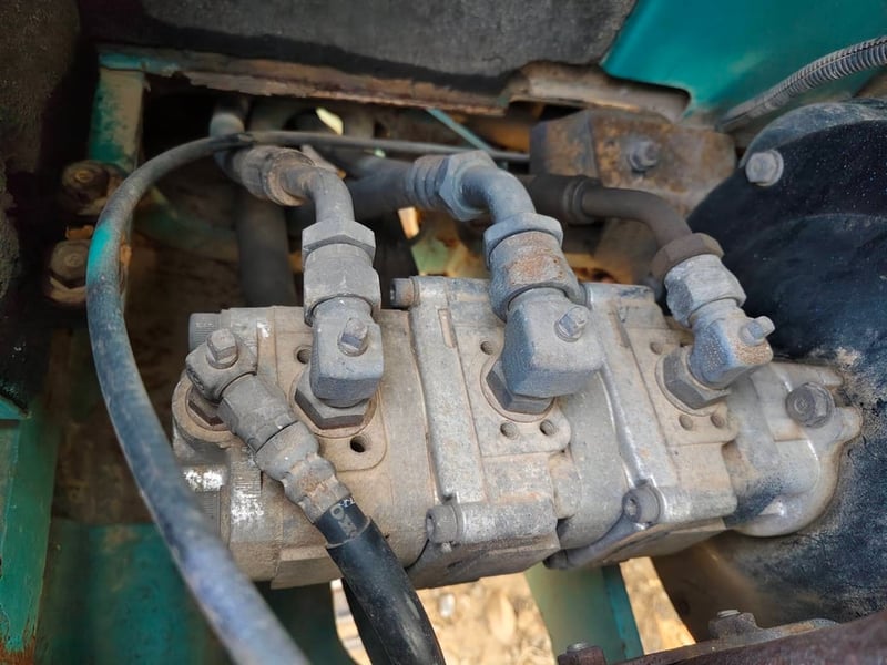 ขาย 185,000 KOMATSU pc 20-7 E เครื่องดี ปั๊มแรง เอวแน่น ช่วงล่างสวย 