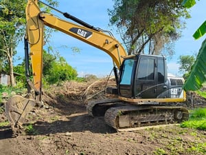 ขาย 1,150,000 CAT 313 D2 GC 8,300 ชม.มือเดียวป้ายแดง ไฟฟ้าครบ เครื่องดี ปั้มแรง เอวแน่น ช่วงล่างสวย เอกสารแจ้งจำหน่าย 