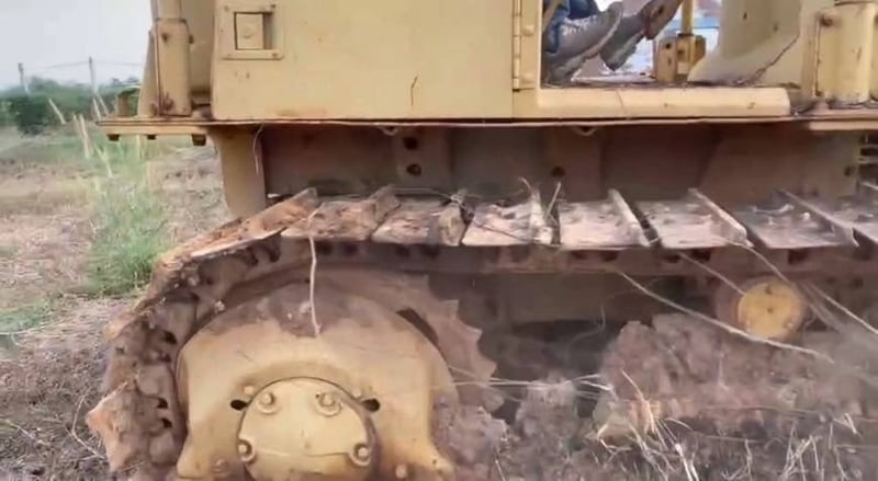 ขาย 285,000 รถแทนตเตอร์ CAT D 4 E เล่มทะเบียน เครื่องดี เกียร์ตัดแรง ช่วงล่างสวย 