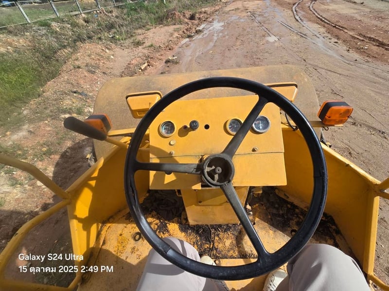 #ขายสวยถูก  650,000 รถบดยอดนิยม 10 ตัน SAKAI SV 500 TF 2 เพลา 2 เปลือก เรียบหุ้มหนาม เครื่องดี ปั้มสั่นแรง เอกสารเล่มทะเบียน