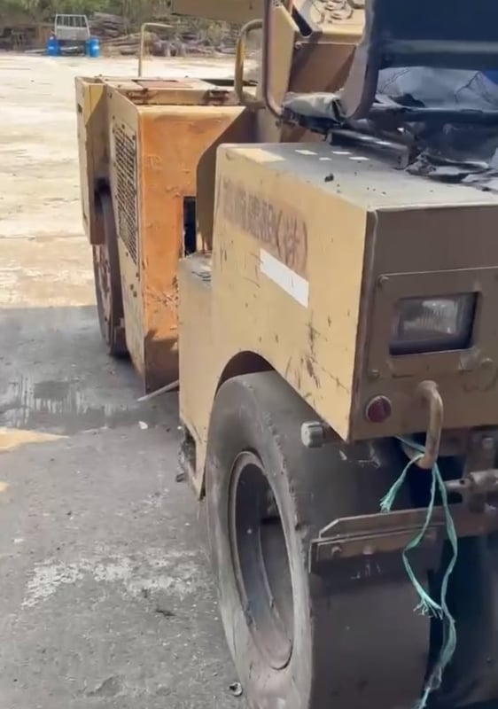 ขาย 149,000 รถบด 4 ตัน SAKAI TW 41 เครื่องดี ปั้มสั่นแรง เอวแน่น 