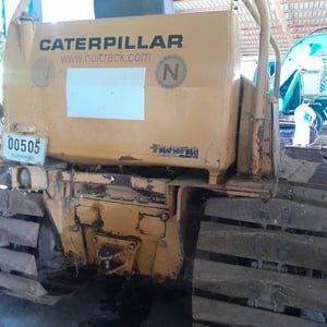 ขาย 275,000 รถแทรคเตอร์ CAT D 4 E แผ่นตีนเป็ด เครื่องดี เกียร์แรง ช่วงล่างดี รถพร้อมใช้งาน 