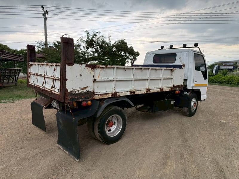 #ขายถูก 195,000 รถ 6 ล้อดั้ม  5 คิว ISUZU NKR58L เครื่อง 4BE1-110 แรง หัวบาง ยางดี ครัชซีสวย เอกสารเล่มทะเบียน 