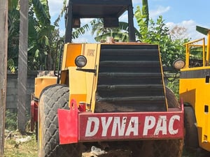 ขาย 395,000 รถบดล้อหนาม DYNAPAC ขนาด 10 ต้น เล่มทะเบียนพร้อมโอน รถสวยพร้อมใช้งาน 