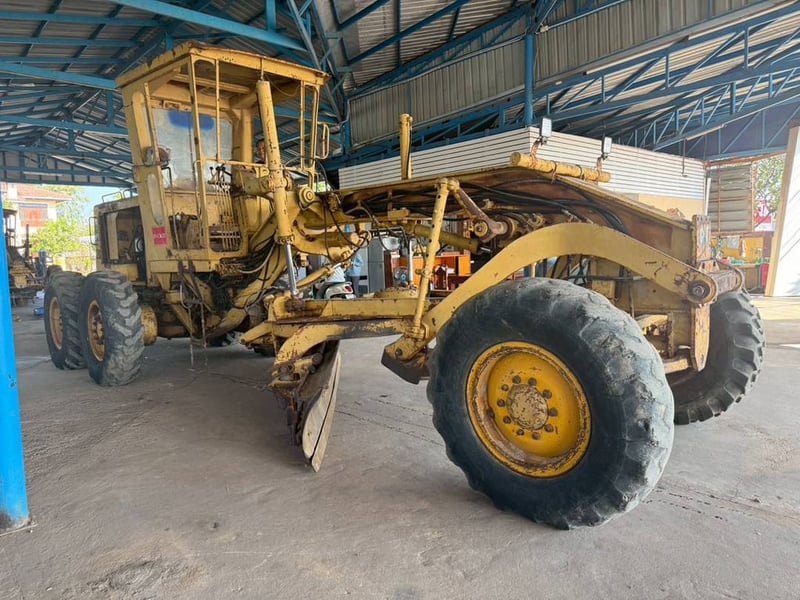 ขาย 580,000 รถเกรด CAT 12 G 61 M 6526 