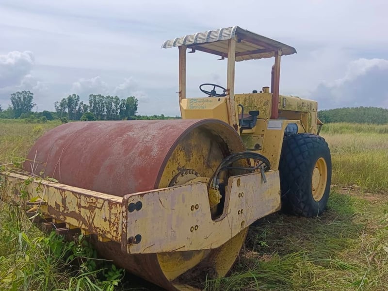 ขาย 285,000 BOMAG BW212-2 D เครื่องดี เกียร์แรง เอวแน่น รถพร้อมใช้งาน เอกสารอินวออยทร์ 