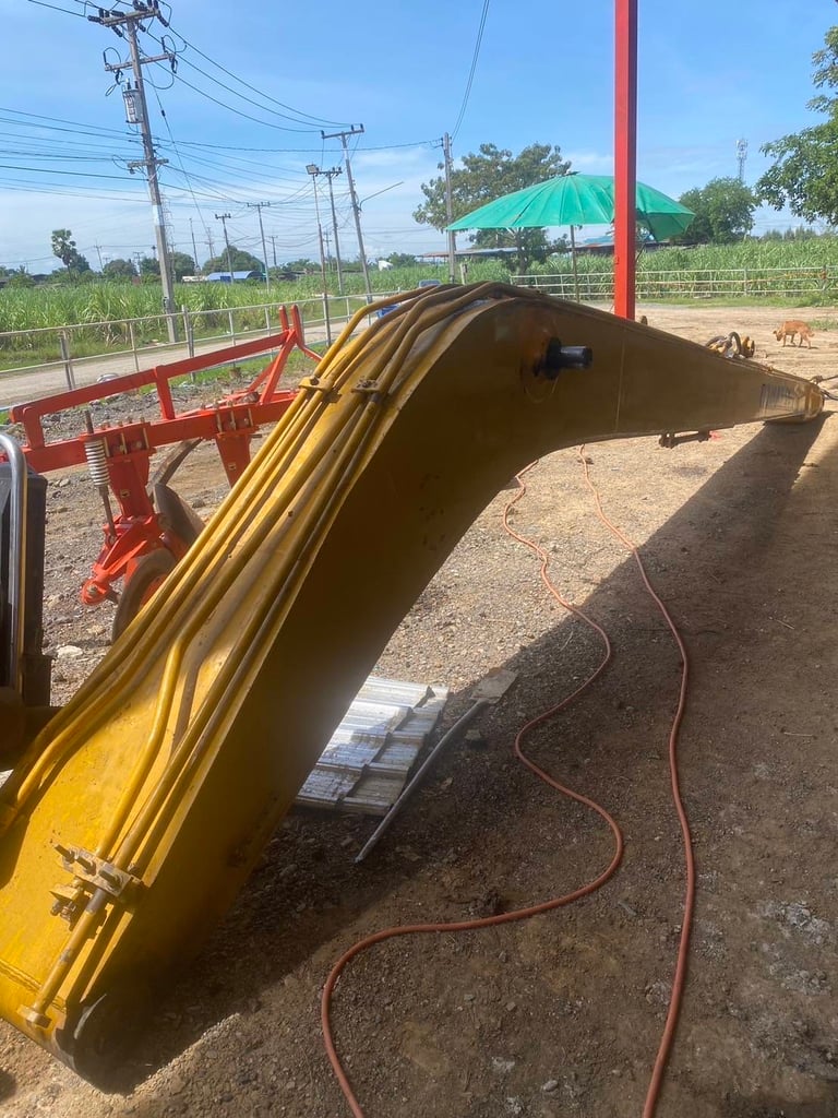 #ขายถูก 185,000 ชุดบูมอามร์ ยาว 16 เมตร ถอดจาก KOMATSU pc 200-8 