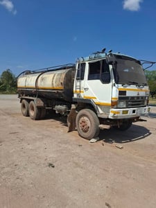 ขาย 425,000 รถ 10 ล้อบรรทุกน้ำ MITSUBISHI เครื่องดี ยางดี ครีชซีสวย ถัวน้ำสวย อุปกรณ์ดูด สเปรย์ 