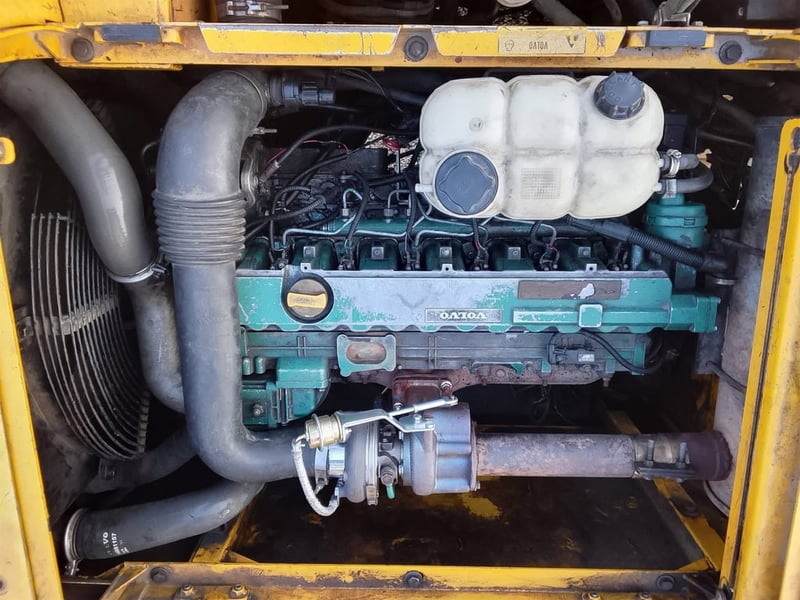 ขาย 355,000 VOLVO EC 210 B PRIME เล่มทะเบียน ไฟฟ้าครบ เครื่องดี ปั้มแรง ช่วงล่างแน่น 