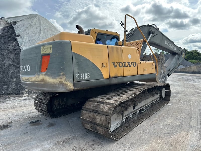 ขาย 590,000 VOLVO EC210B PRIME เล่มทะเบียน ไฟฟ้าครบ เครื่องดี ปั้มแรง เอวแน่น ช่วงล่างสวย รถพร้อมใช้งาน