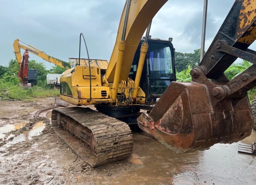 ขาย 390,000 CAT 320 C ไฟฟ้าครบ เครื่องดี ปั๊มแรง เอวแน่น  ช่วงล่างสวย  