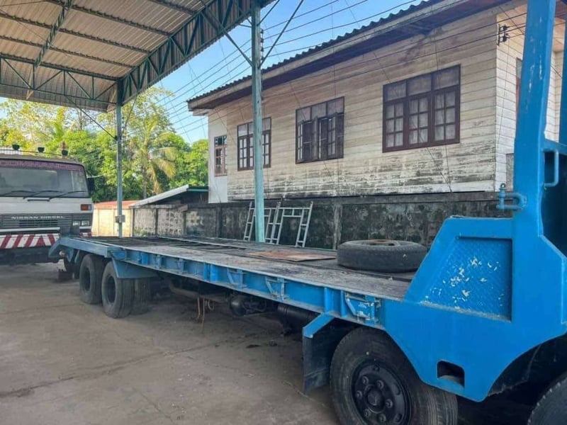 #ขายถูก รถเทรนเลอร์ HINO 12 ล้อ แท้เครื่อง EK 100. แรงม้า 260 รถสวยพร้อมใช้งาน เอกสารเล่มทะเบียน #ขายถูก รถเทรนเลอร์ HINO 12 ล้อ แท้เครื่อง EK 100. แรงม้า 260 รถสวยพร้อมใช้งาน เอกสารเล่มทะเบียน