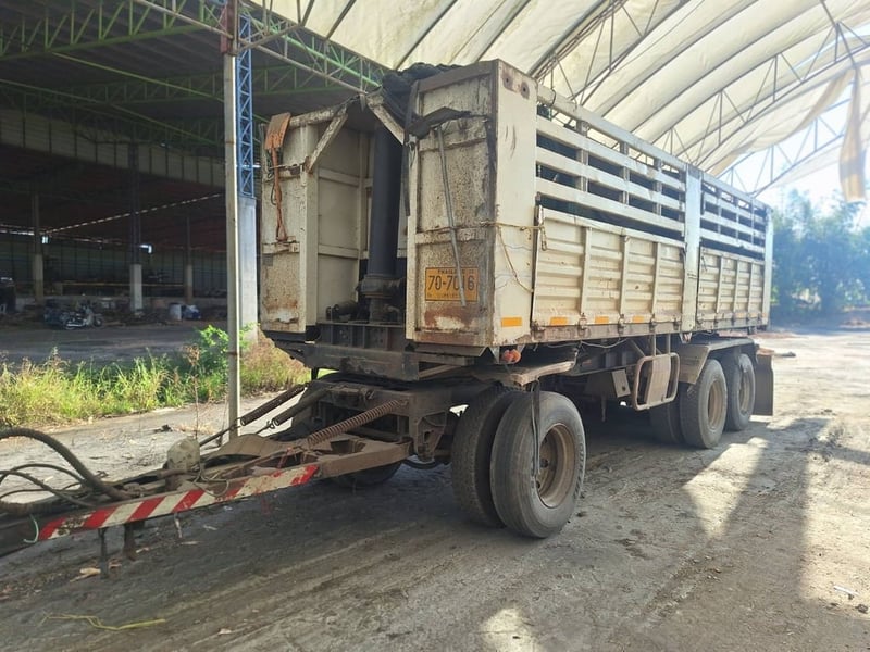 ขาย 1,150,000 รถดั้มเสาธงพ่วงแม่ลูก ISUZU 360 ปี 57 วิ่งน้อย 345,000 กม.หัวบาง ยางดี ครัชซีสวย ลูกพ่วงดั้มเสาธง 3 เพลา ครัชซีสวย ยางดี รถพร้อมใช้งาน 