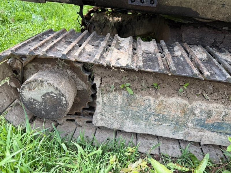 ขาย 99,000 KOMATSU  pc 30-6 เครื่องดี ปั้มดี เอวแน่น ช่วงล่างสวย