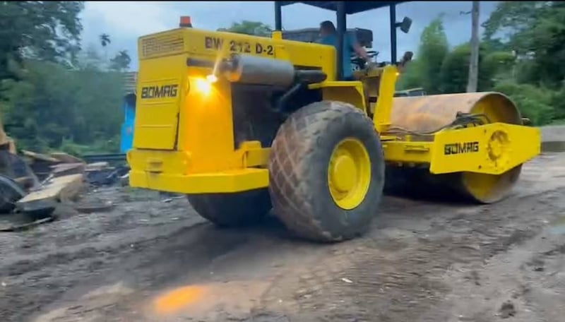 #ขายถูกพร้อมใช้ 390,000 BOMAG BW 212 D 2 เล่มทะเบียน