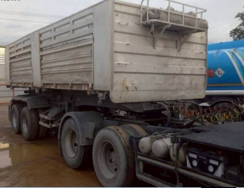 ขาย 395,000 หางเซมิดั้ม 2 เพลา ปี 62 ช่วงล่างสิบน๊อต อู่SKT ยาว 7.20 เมตร น้ำหนัก 7.2 ตัน 