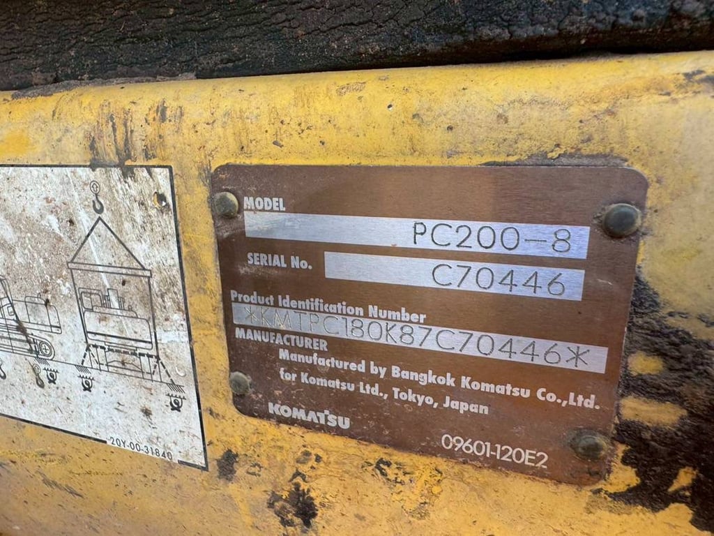 ขาย 450,000 KOMATSU pc 200-8 เล่มทะเบียนพร้อม ไฟฟ้าครบ เครื่องดี ปั้มแรง เอวแน่น ช่วงล่างเต็ม 