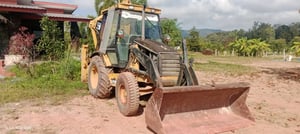 ขาย 195,000 รถหน้าตักหลังขุด CATERPILLAR 424 D 4X4 โฟวิล ขับเคลื่อน 4 ล้อ สภาพสวยพร้อมใช้งาน 