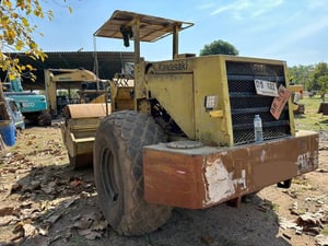 ขาย 285,000 รถบด 10 ตัน KAWASAKI SV 102 เครื่องดี ปั้มสั่นสะเทือนแรง ยางดี เอวแน่น ขาย 285,000 รถบด 10 ตัน KAWASAKI SV 102 เครื่องดี ปั้มสั่นสะเทือนแรง ยางดี เอวแน่น