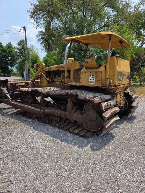 ขาย 450,000 รถแทรคเตอร์เล่มทะเบียนเครื่องไดเร็ค 122 แรง CAT D5B เครื่อง 10 Z แผ่นแทรคตีนเป็ด เครื่องไดเร็คหัวฉีดปากกา เกียร์ตัดแรง ช่วงล่างดี ขาย 450,000 รถแทรคเตอร์เล่มทะเบียนเครื่องไดเร็ค 122 แรง CAT D5B เครื่อง 10 Z แผ่นแทรคตีนเป็ด เครื่องไดเร็คหัวฉีดปากกา เกียร์ตัดแรง ช่วงล่างดี