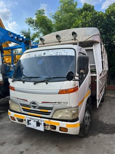 ขาย 285,000 รถ 6 ล้อ HINO DUTRO 136 แรง กะบะยาว 4.50 ม.หัวบาง ยางดี ครัชซีสวย 