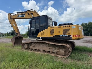 ขาย 795,000 SANY SY 205C 12,000 ชม. ไฟฟ้าครบ เครื่องดี ปั้มแรง เอวแน่น ช่วงล่างเต็ม รถพร้อมใช้งาน สนใจติดต่อได้ครับ 090-772-3710 090-772-3708