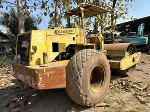 ขาย 285,000 รถบด 10 ตัน KAWASAKI SV 102 เครื่องดี ปั้มสั่นสะเทือนแรง ยางดี เอวแน่น ขาย 285,000 รถบด 10 ตัน KAWASAKI SV 102 เครื่องดี ปั้มสั่นสะเทือนแรง ยางดี เอวแน่น