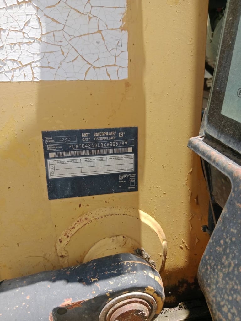 ขาย 195,000 รถตักหน้าหลังขุด CAT424D จอดนานทเอกสารมีขายตามสภาพ สนใจติดต่อได้ครับ 090-772-3710 090-772-3708 ขาย 195,000 รถตักหน้าหลังขุด CAT424D จอดนานทเอกสารมีขายตามสภาพ สนใจติดต่อได้ครับ 090-772-3710 090-772-3708