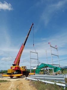 ชาย 950,000 รถเครน 50 ตัน KOBELCO KR 450 เครื่องดี ปั้มแรง เอวแน่น ยางดี สลิงสวย  รถพร้อมใช้งาน 