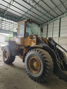 ขาย 265,000 รถตัก VOLVO L70E ต่อแขนตักข้าวเปลือก เครื่องดี ยางดี แต่จอดนาน  