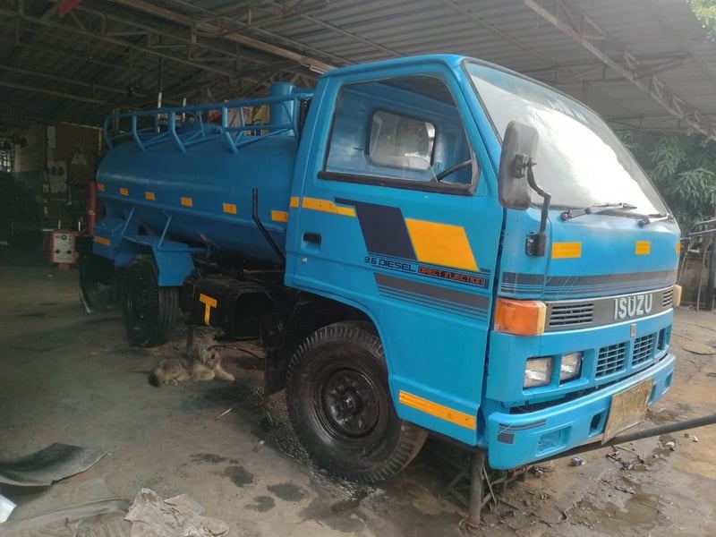 #ขายถูก 195,000 รถ 4 ล้อ ดูดสิ่งปฎิกลู ISUZU NKR55E  หัวบาง ยางดี ครัชซีสวย อุปกรณ์พร้อมดูด