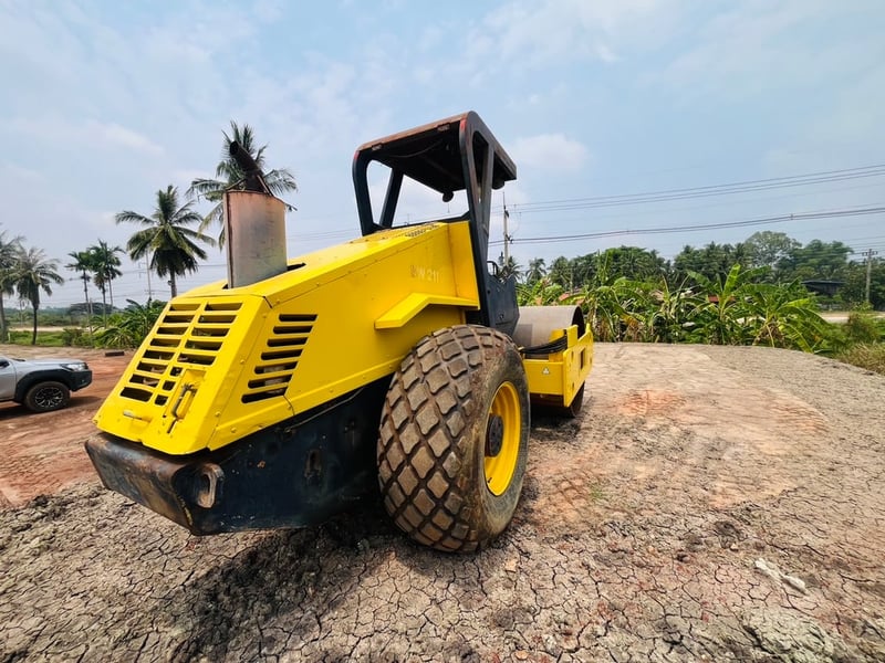 ขาย 580,000 รถบด 10 ตัน BOMAG BW 211 D-3 ปั้มสั่นแรง 2 เพลา เครื่องดี ยางสวย เล่มทะเบียน