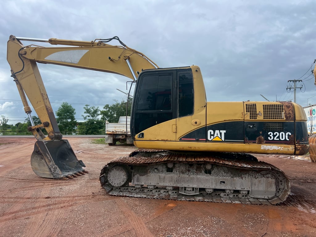 ขาย 550,000 CAT 320 C เล่มทะเบียน ไฟฟ้าครบ เครื่องดี ปั้มแรง เอวแน่น ช่วงล่างสวย ขาย 550,000 CAT 320 C เล่มทะเบียน ไฟฟ้าครบ เครื่องดี ปั้มแรง เอวแน่น ช่วงล่างสวย