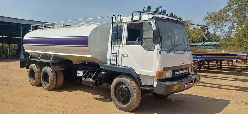 ขาย 550,000 รถ 10 ล้อรถบรรทุกน้ำ MITSUBISHI FN527 M 2เพลา อุปกรณ์ดูด สเปรย์น้ำพร้อมใช้งาน หัวบาง ยางดี ครัชซีสวย รถสวยพร้อมใช้งาน เอกสารเล่มทะเบียนพร้อมโอน ขาย 550,000 รถ 10 ล้อรถบรรทุกน้ำ MITSUBISHI FN527 M 2เพลา อุปกรณ์ดูด สเปรย์น้ำพร้อมใช้งาน หัวบาง ยางดี ครัชซีสวย รถสวยพร้อมใช้งาน เอกสารเล่มทะเบียนพร้อมโอน