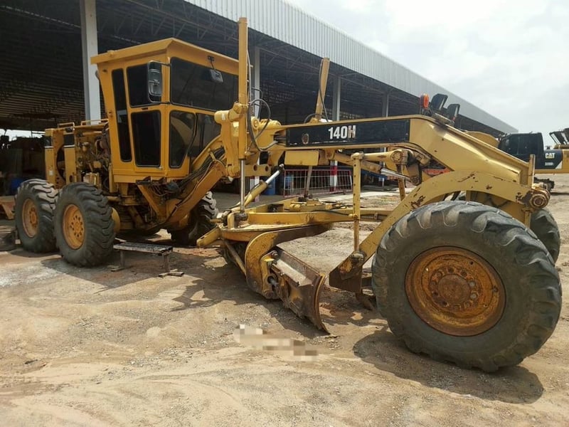 ขาย 2,XXX,XXX รถเกรด CATERPILLAR 140 H 5 HM 01539 ปี 47 ตู้แอร์ รถสวย พร้อมใช้ เต็มทุกระบบ เล่มทะเบียนพร้อมโอน 