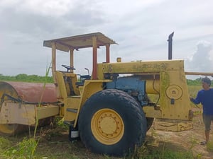 ขาย 285,000 BOMAG BW212-2 D เครื่องดี เกียร์แรง เอวแน่น รถพร้อมใช้งาน เอกสารอินวออยทร์ 