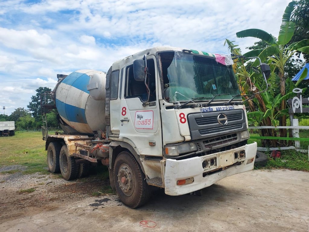 #ขายถูก รถโม่ปูน HINO PROFAI  เครื่อง k 13 d โม่ 7 คิวโม่ตรง  เครื่องดีคัสซีสวย