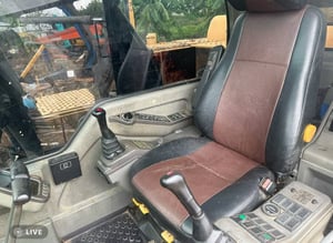 ขาย 950,000 VOLVO EC 210 BLR บูมยาว 18 ม. ไฟฟ้าครบ เครื่องดี ปั้มแรง เอวแน่น ช่วงล่างเต็ม ขาย 950,000 VOLVO EC 210 BLR บูมยาว 18 ม. ไฟฟ้าครบ เครื่องดี ปั้มแรง เอวแน่น ช่วงล่างเต็ม