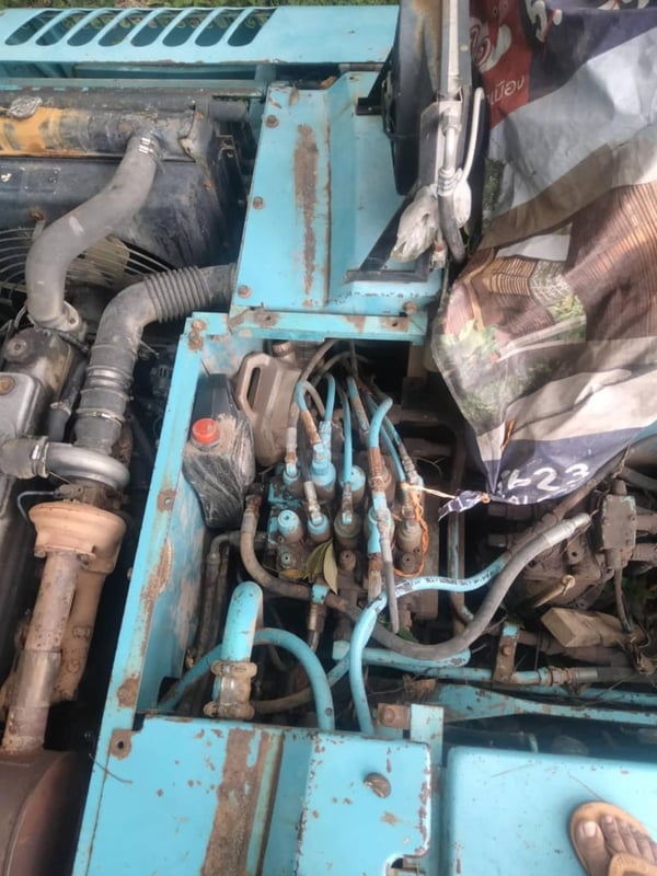 ขาย 295,000 KOBELCO sk 200-5 super ไฟฟ้าครบ เครื่องดี ปั้มแรง เอวแน่น ช่วงล่างดี 