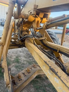 ขาย 1,250,000 CAT 140 G 72 V เล่มทะเบียน เครื่องดี ปั้มแรง เกียร์แรง ยางดี เอวแน่น ขาย 1,250,000 CAT 140 G 72 V เล่มทะเบียน เครื่องดี ปั้มแรง เกียร์แรง ยางดี เอวแน่น