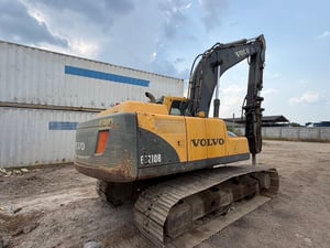 ขาย 650,000 รถแบคโฮติดหัวเจาะ VOLVO EC210B PRIME เล่มทะเบียน พร้อมหัวเจาะ ไฟฟ้าครบ เครื่องดี ปั้มแรง เอวดีช่วงล่างสวย สภาพพร้อมใช้งาน จดทะเบียนปี 63 