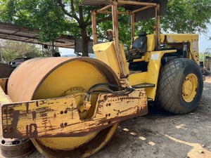 #ขาย 375,000 รถบด 10 ตันล้อเรียบ BOMAG BW212D-2 เครื่องดี ปั๊มสั่นแรง  2 เพลา รถพร้อมใช้งาน เอกสารเล่มทะเบียน