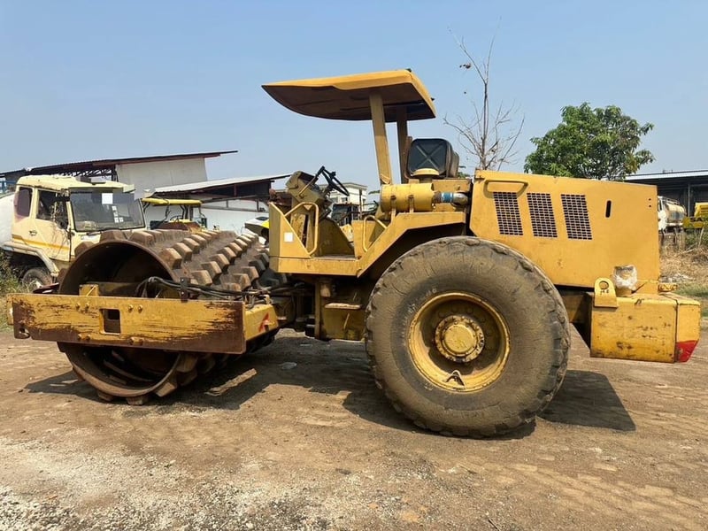 #ขาย 695,000 รถบด 10 ตัน เล่มทะเบียน SAKAI SV 500 TF 2 เพลา เครื่องดี ปั้มสั่นแรง เอวแน่น เล่มทะเบียนพร้อมโอน รถสวยพร้อมใช้งาน #ขาย 695,000 รถบด 10 ตัน เล่มทะเบียน SAKAI SV 500 TF 2 เพลา เครื่องดี ปั้มสั่นแรง เอวแน่น เล่มทะเบียนพร้อมโอน รถสวยพร้อมใช้งาน